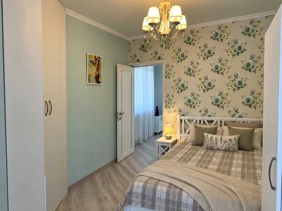 Квартира. Київ, Анни Ахматової вул.