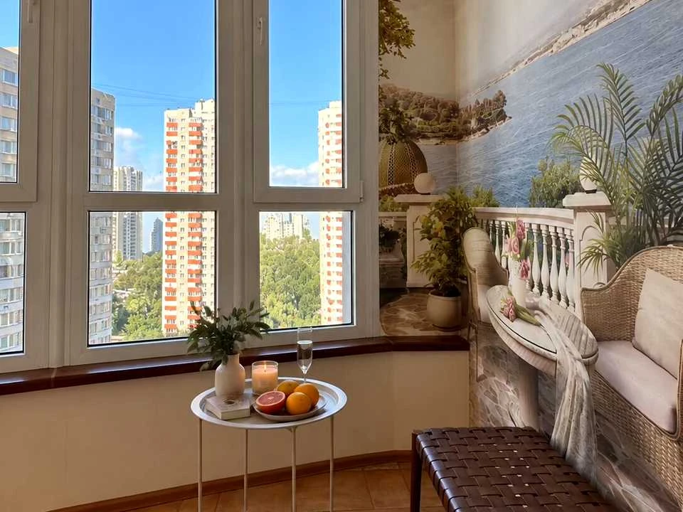 Квартира. Київ, Анни Ахматової вул.