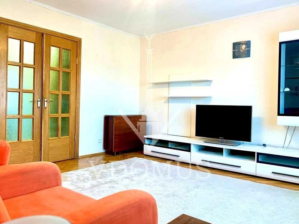 Квартира. Київ, Автозаводська вул.