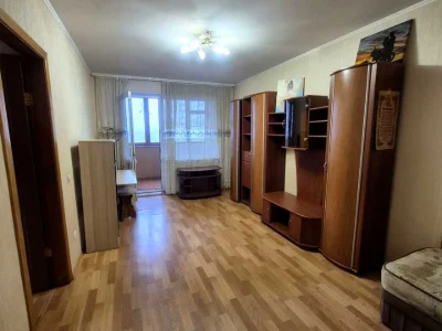 Квартира. Київ, Героїв полку "Азов" вул.