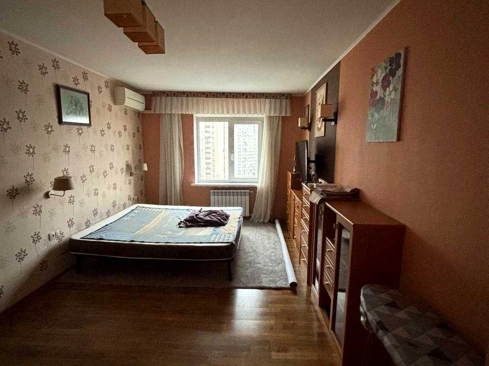 Квартира. Київ, Оноре де Бальзака вул.
