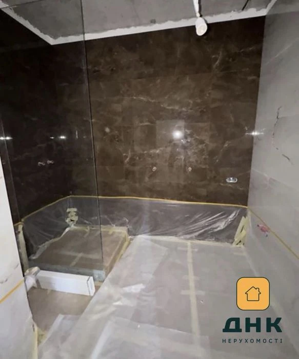 10 станция Фонтана.Трехкомнатная квартира с видом на парк. Т