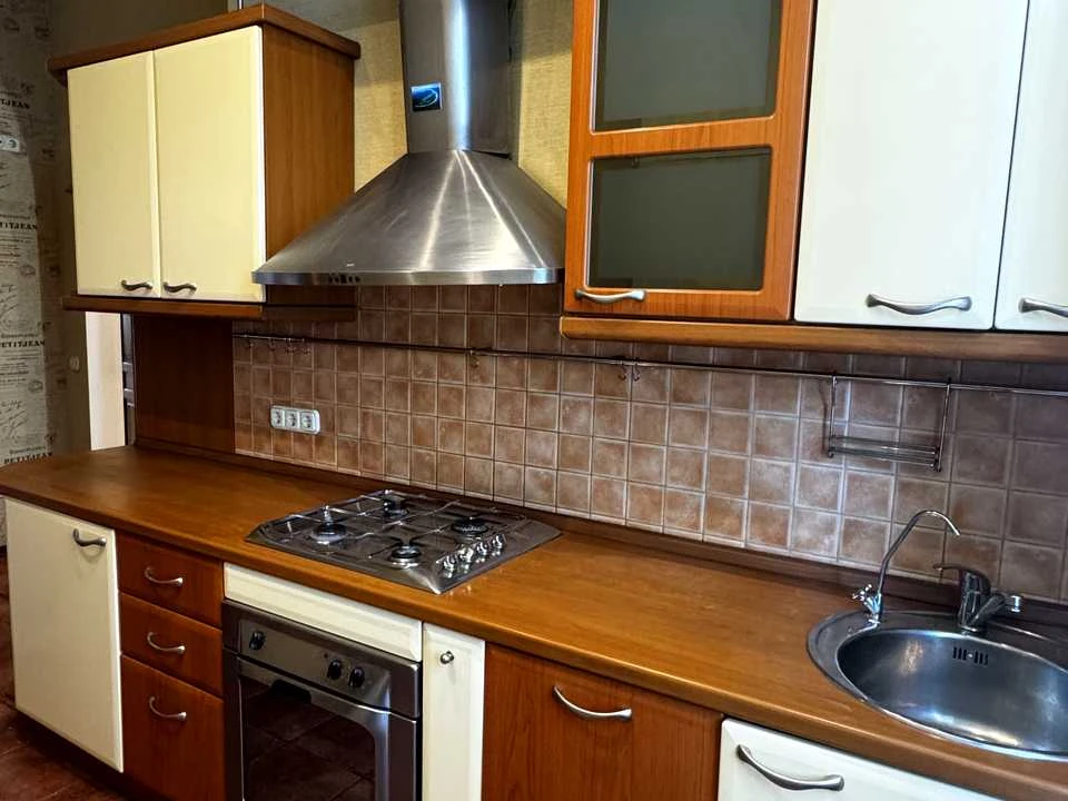 Квартира. Київ, Ковальський пров.