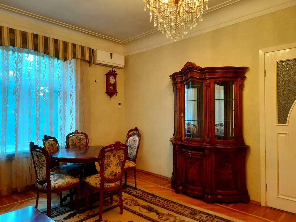 Квартира. Київ, Дмитра Дорошенка вул.