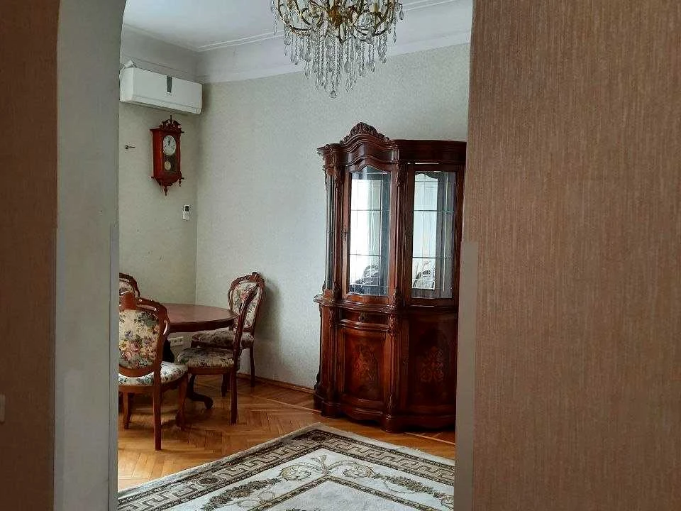 Квартира. Київ, Дмитра Дорошенка вул.