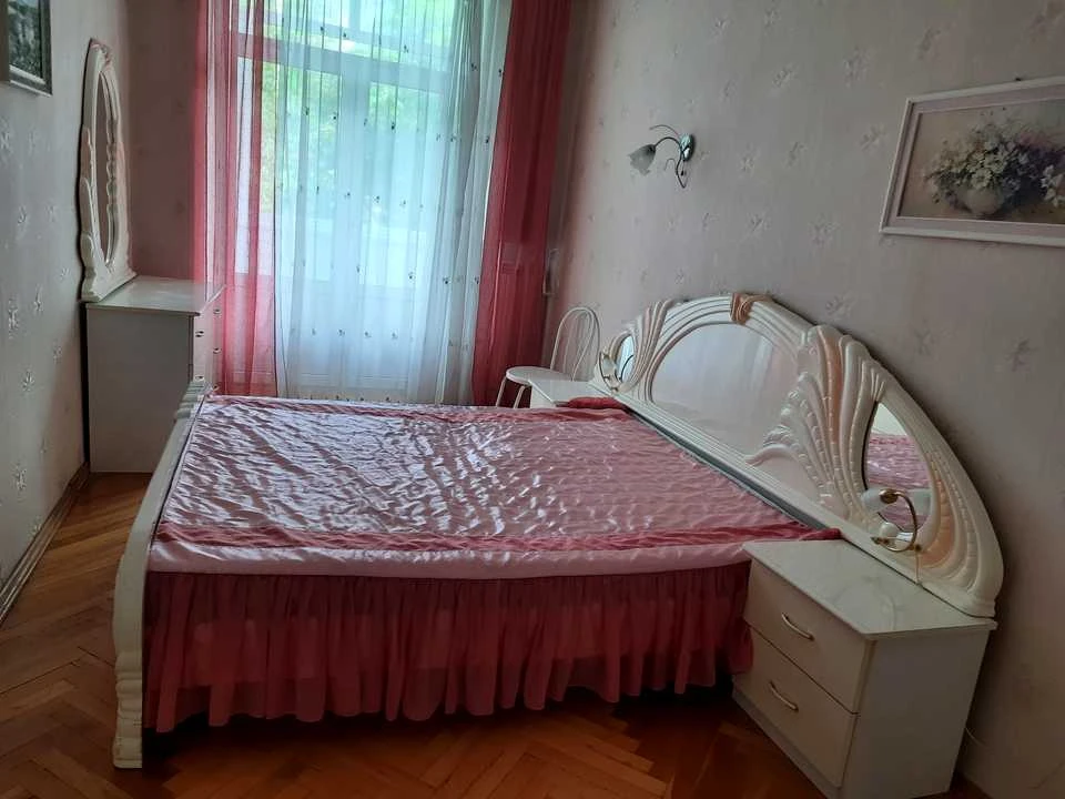 Квартира. Київ, Дмитра Дорошенка вул.