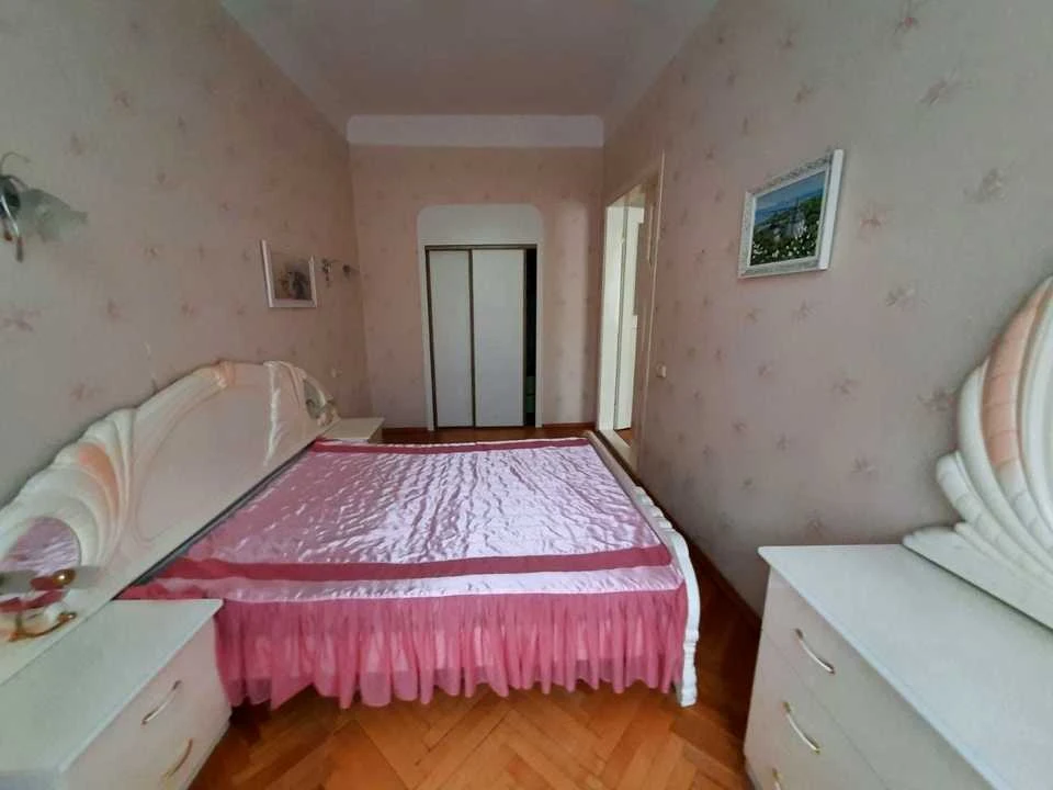 Квартира. Київ, Дмитра Дорошенка вул.