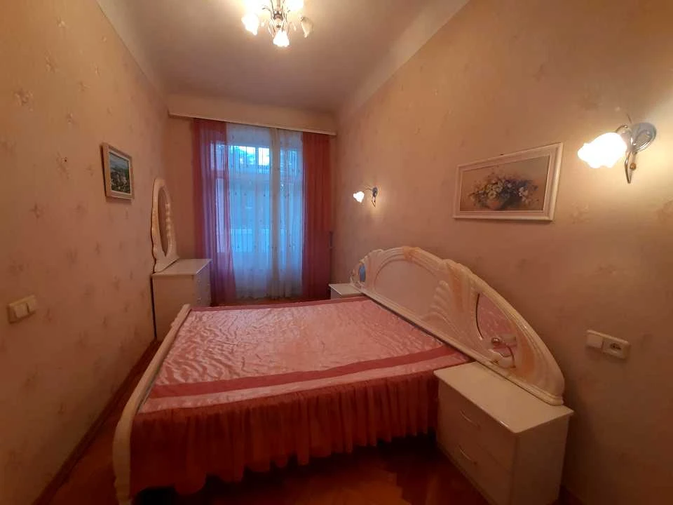 Квартира. Київ, Дмитра Дорошенка вул.