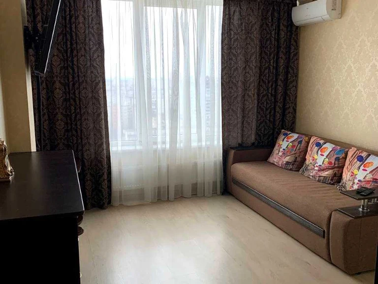 Квартира. Київ, Богатирська вул.