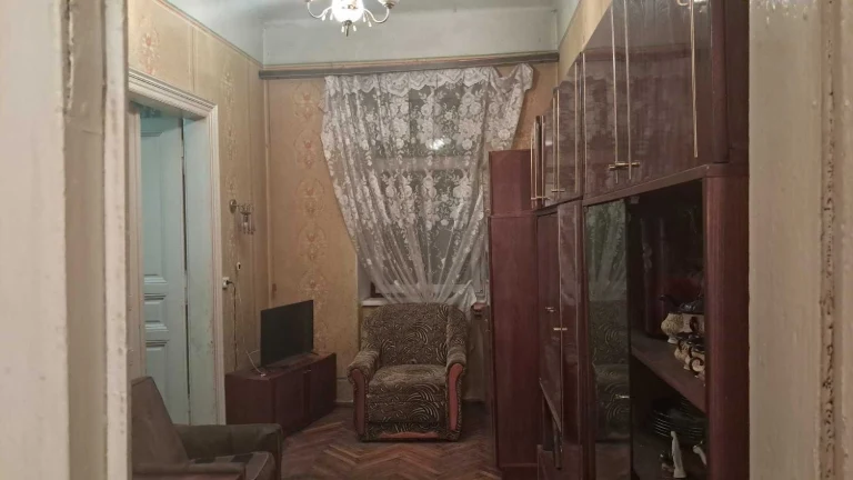 Продаж 2-кімнатної квартири на вул. Куліша
