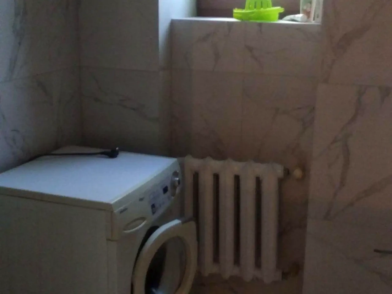 Продаж квартири 3-кімн. 86 м² 2/3 пов.