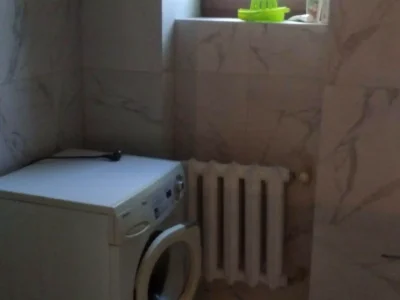 Продаж квартири 3-кімн. 86 м² 2/3 пов.