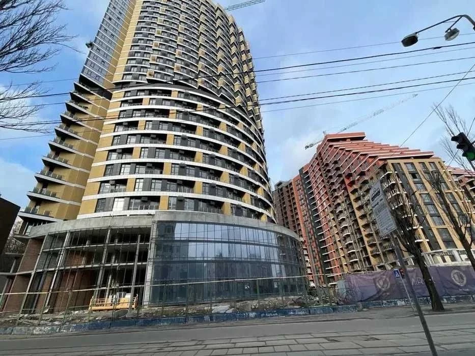 Sale of 1 apartment in Mirax residential complex without commission, area 42 sq. m. Hlybochytska
