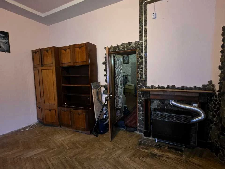 Квартира. Львів, Залізнична вул.