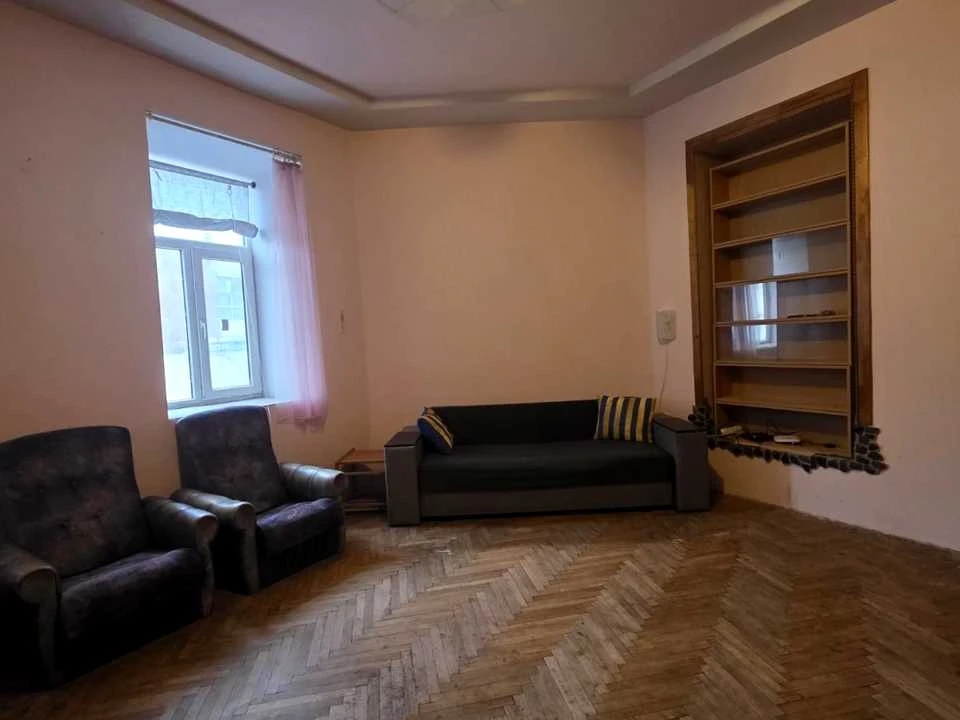 Квартира. Львів, Залізнична вул.