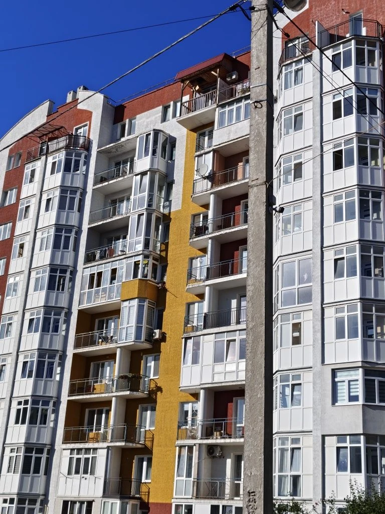 Продам 1 кімнатну квартиру в новобудові з ремонтом вул. Зеле