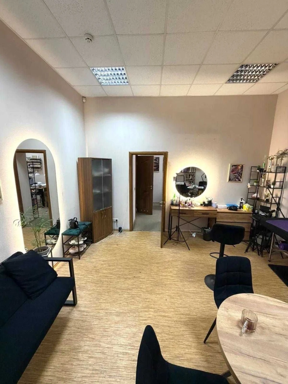 Продаж 2-кімнатної квартири в центрі Львова  вул. Дорошенка