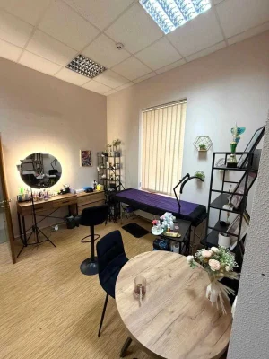 Продаж 2-кімнатної квартири в центрі Львова  вул. Дорошенка