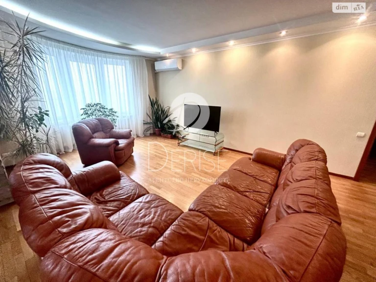 Продаж Квартира Дарницький