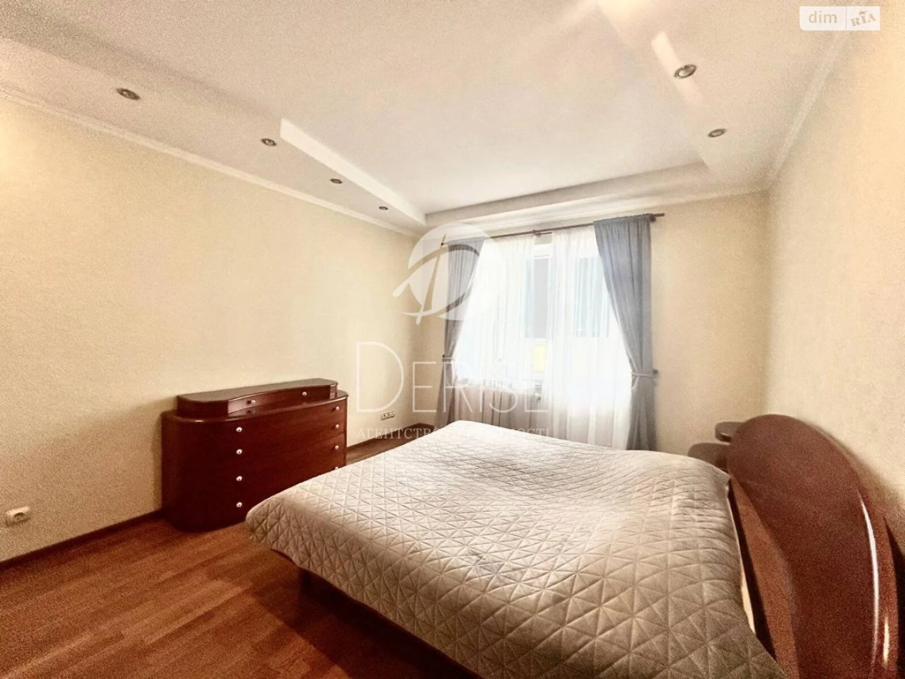 Продаж Квартира Дарницький