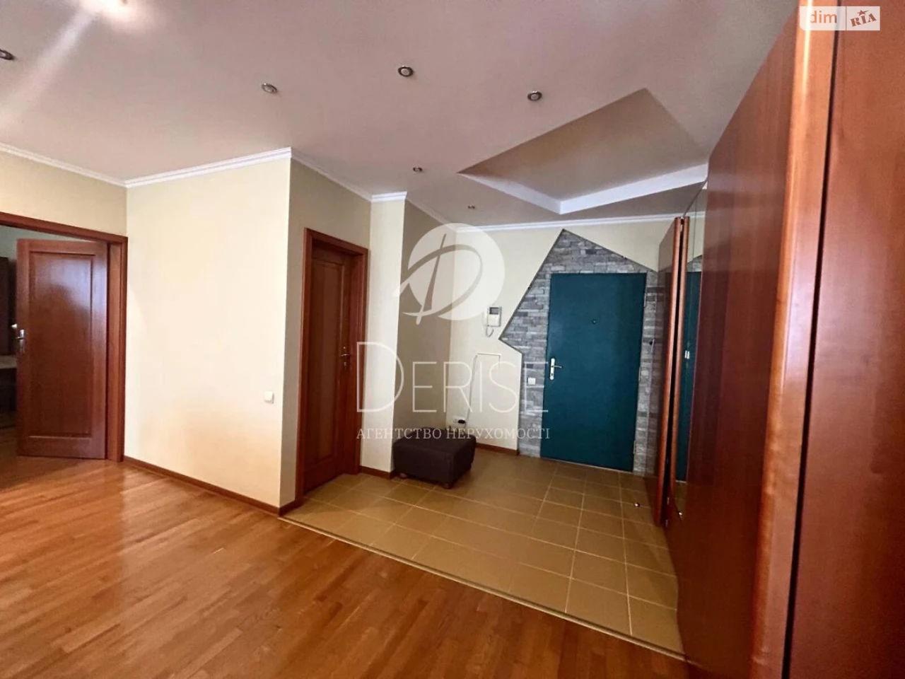 Продаж Квартира Дарницький