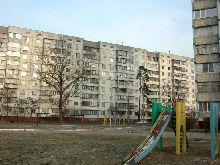Продаж 3к ГАЗ !! квартири 70м² вул. Хорольська 8/4, Ліцей №4