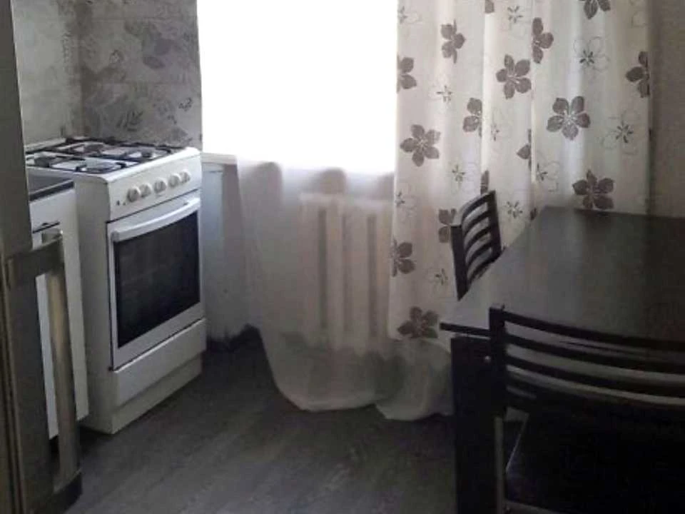 Квартира. Київ, Світлицького вул.