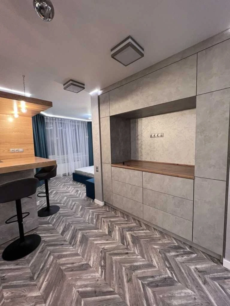 Продажа 2-комнатной квартиры 72 м², Николая Бажана просп., 1