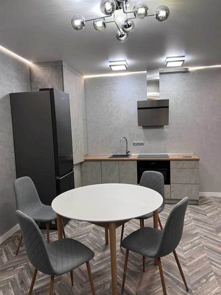 Продажа 2-комнатной квартиры 72 м², Николая Бажана просп., 1