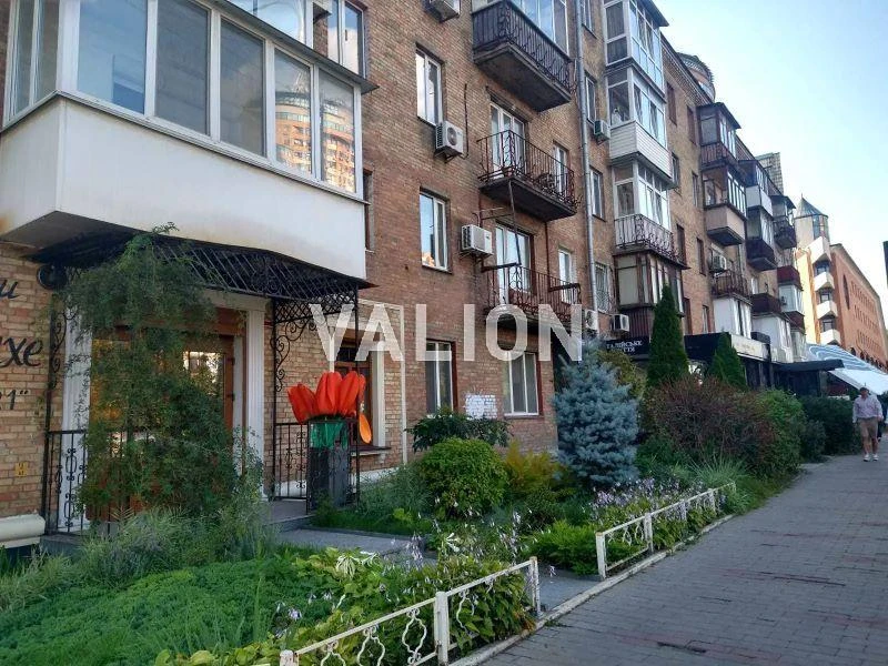 Продаж 2-к квартири бульв. Лесі Українки 30