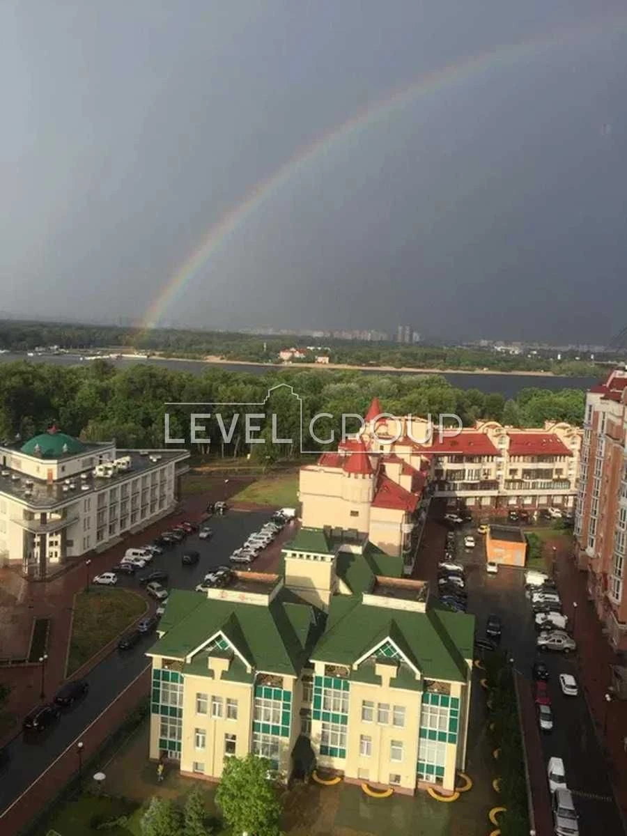Продаж проспект Володимира Івасюка 4а Оболонський район