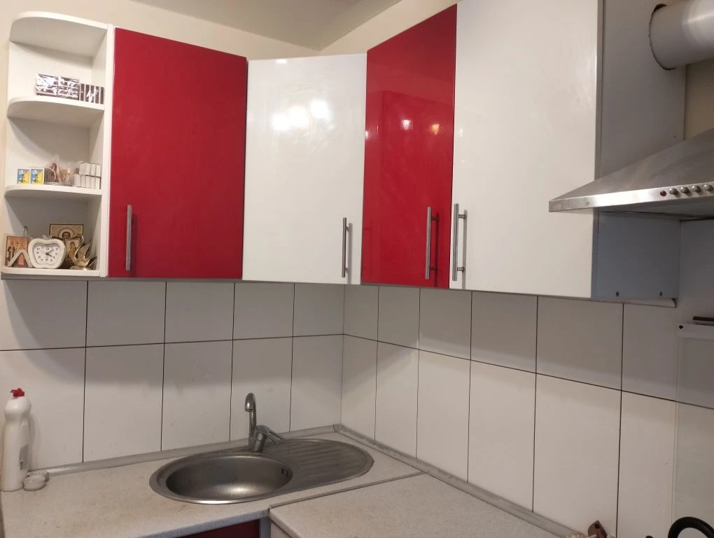 Продаж трикімнатної квартири по вул. Кубанської України 35/2