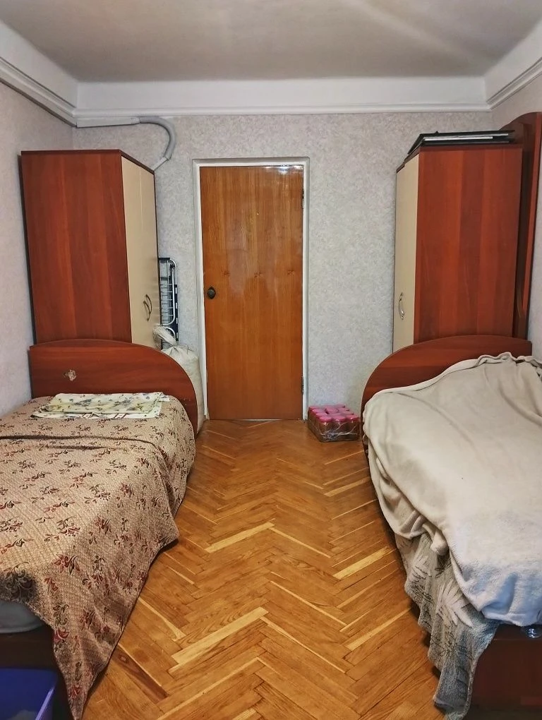 Продаж трикімнатної квартири по вул. Кубанської України 35/2