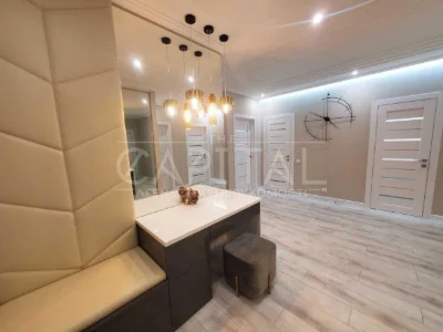Продажа квартиры, ЖК 4 Сезона, ул. Максимовича , Голосеевски