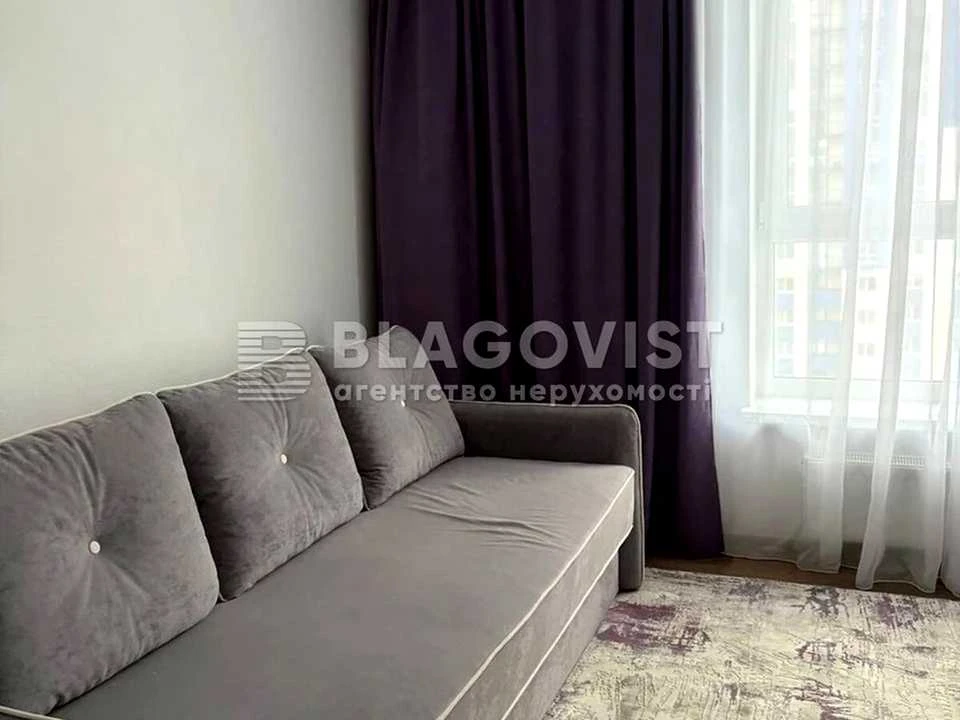 Квартира. Київ, Івана Виговського вул.