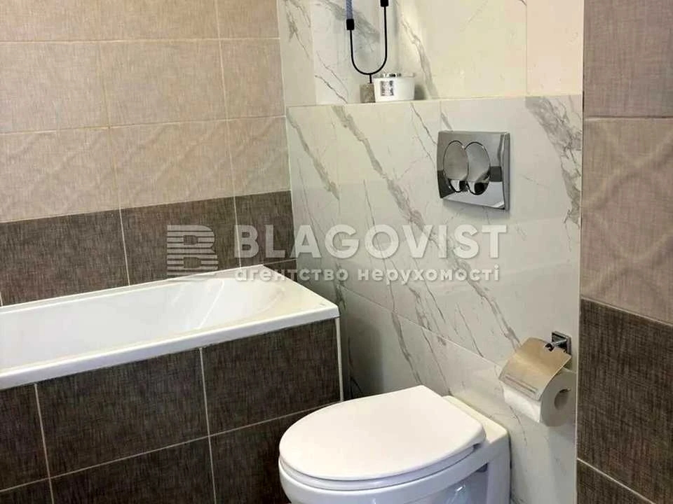 Квартира. Київ, Івана Виговського вул.