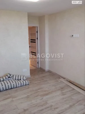 Продаж Квартира Жуляни