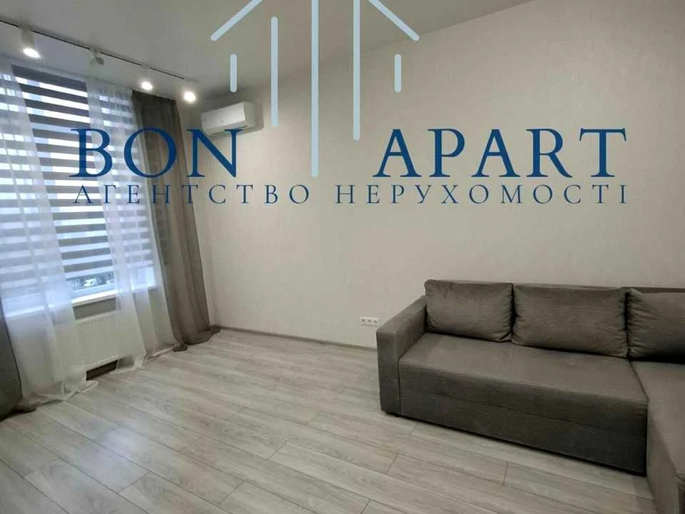 Квартира. Київ, Миколи Гулака вул.