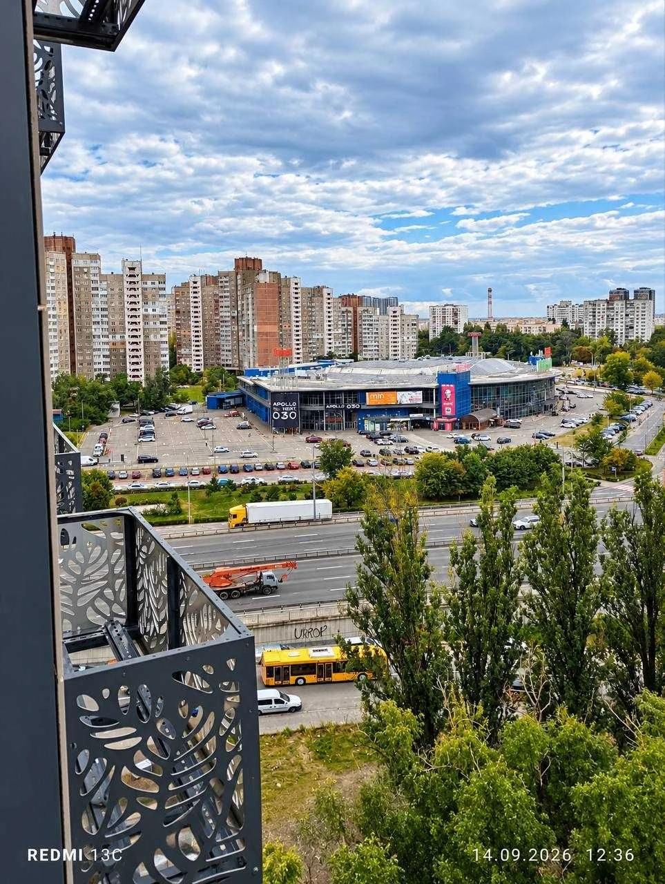 Продаж 1-кімнатної квартири в ЖК «Метрополіс»  12 поверх
