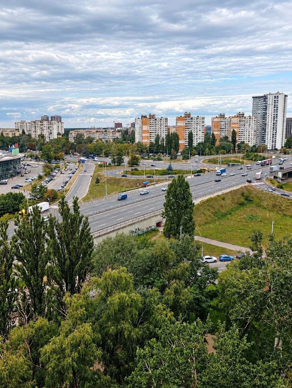 Продаж 1-кімнатної квартири в ЖК «Метрополіс»  12 поверх