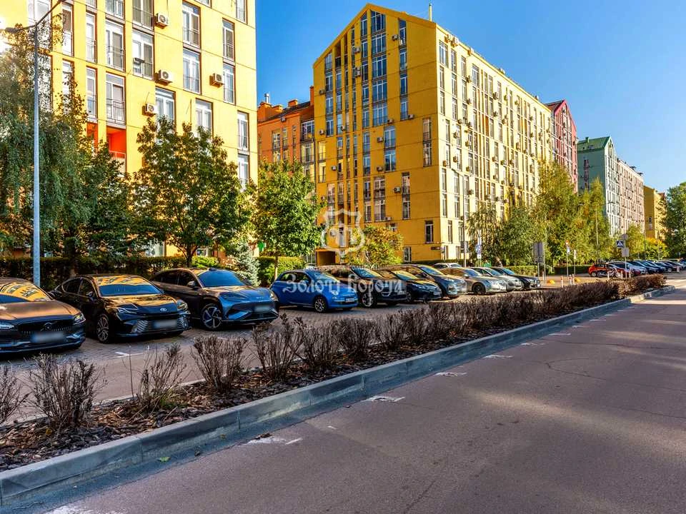 Квартира. Київ, Соборності просп.