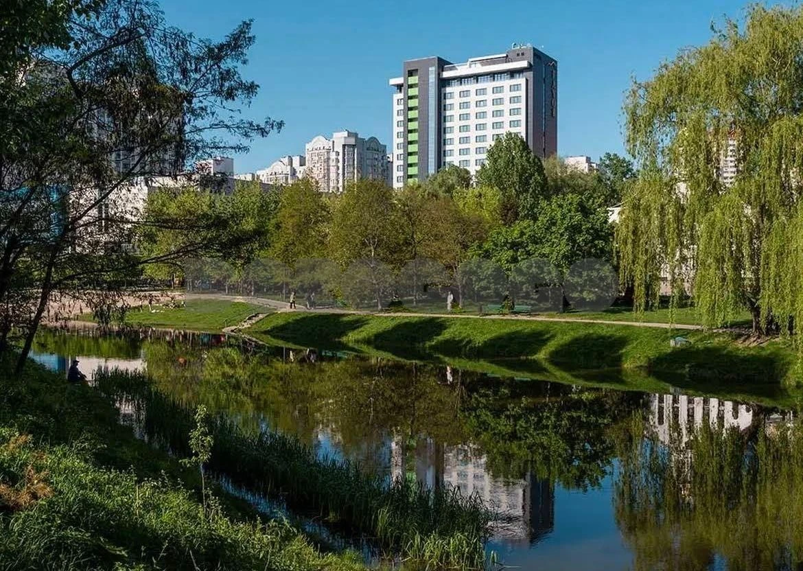 Продається  3-кімн. біля м.Іподром з потенціалом 2 квартир