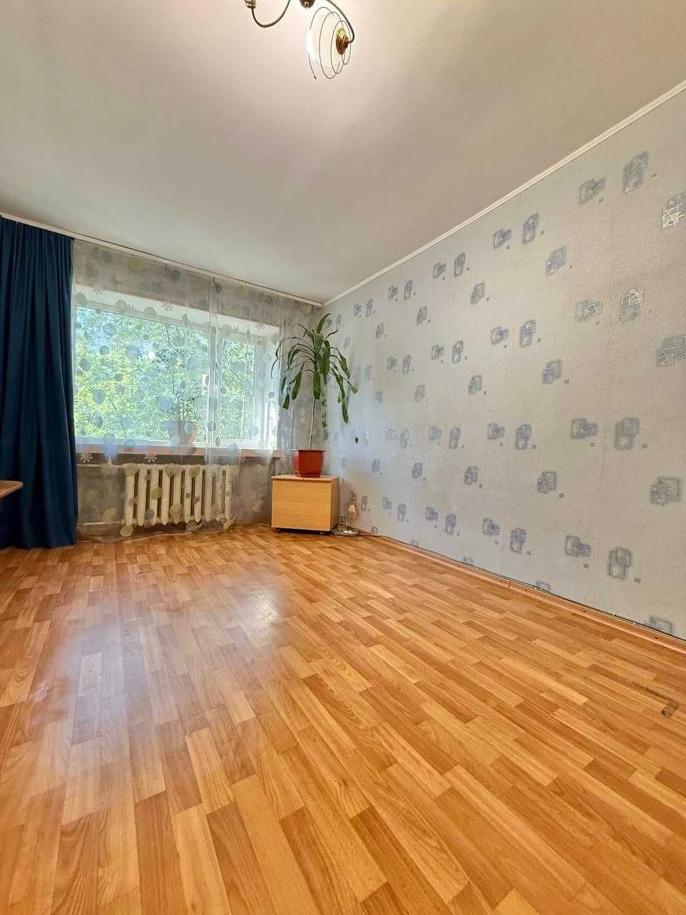 Продам двокімнатну квартиру, Дніпровський р-н, Вінстона Черч