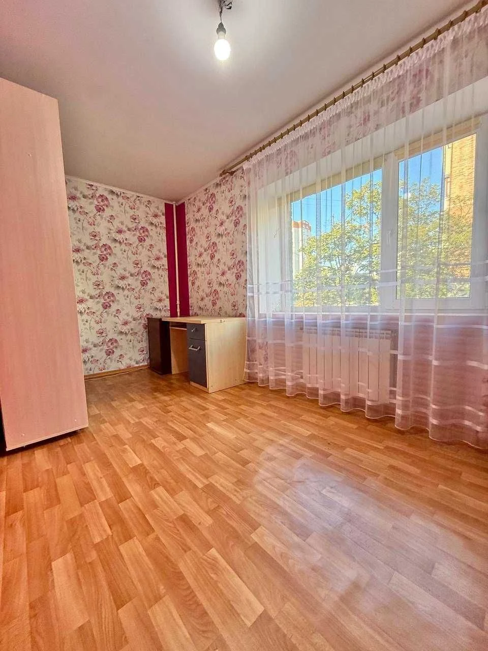 Продам двокімнатну квартиру, Дніпровський р-н, Вінстона Черч