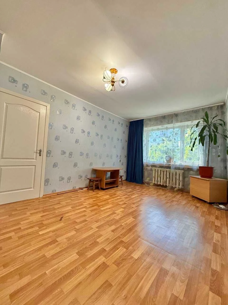 Продам двокімнатну квартиру, Дніпровський р-н, Вінстона Черч