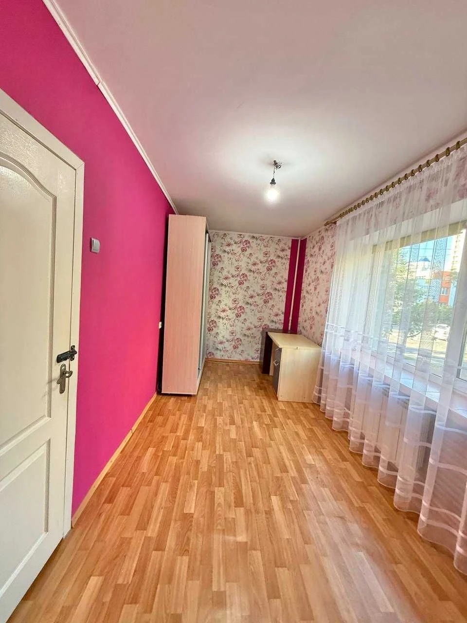Продам двокімнатну квартиру, Дніпровський р-н, Вінстона Черч