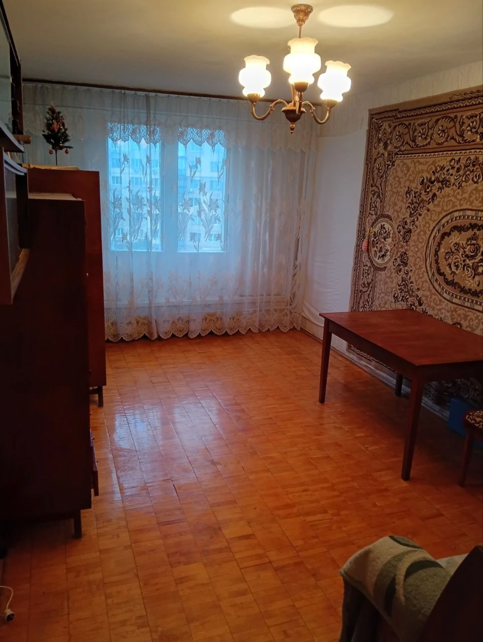 Продам 1к.квартиру по вул. Шолом-Алейхема 8. Метро Лісова та