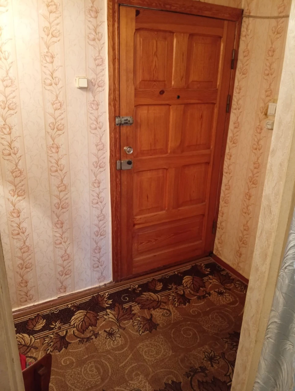 Продам 1к.квартиру по вул. Шолом-Алейхема 8. Метро Лісова та