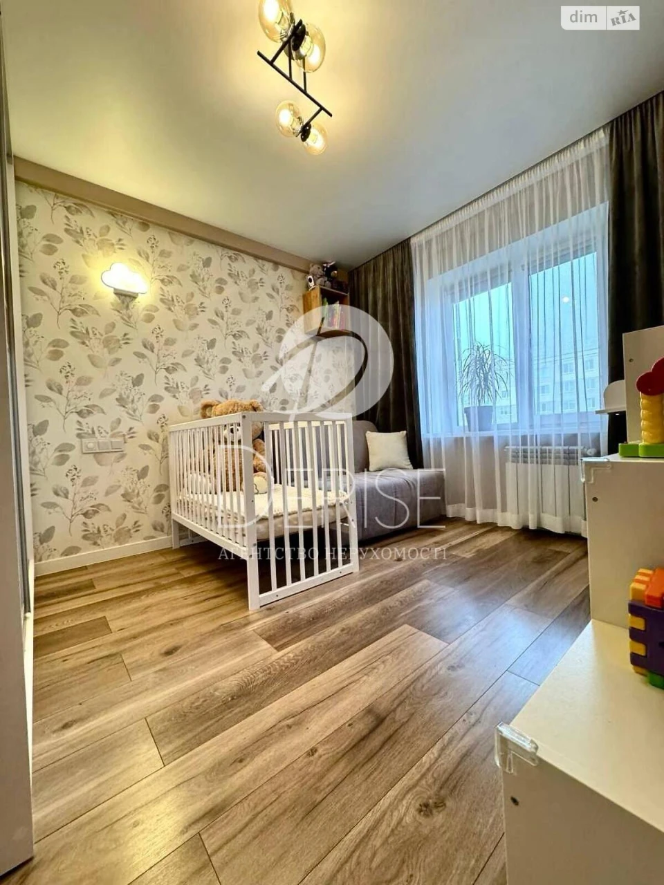 Продаж Квартира Дніпровський