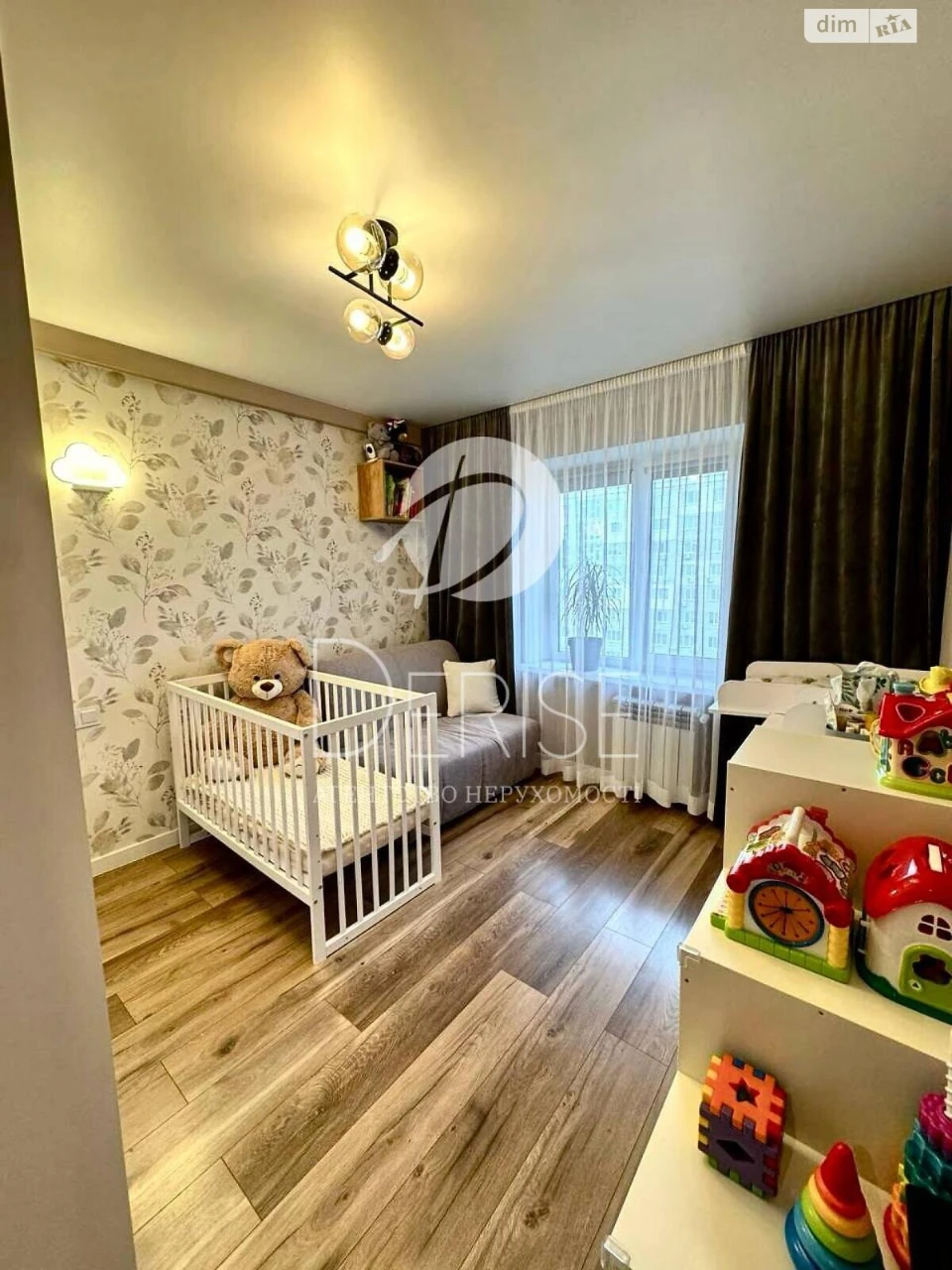 Продаж Квартира Дніпровський